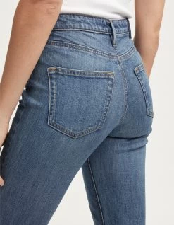 Denham AMI Vintage Mid Blue Worn -Fusion Verkoop 02 23 10 11 047 row3 1