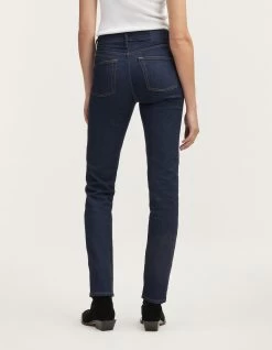 Denham MIZUKI Dark Blue Rinse 9 Denham MIZUKI Dark Blue Rinse -Fusion Verkoop 02 23 10 11 049 row1 2